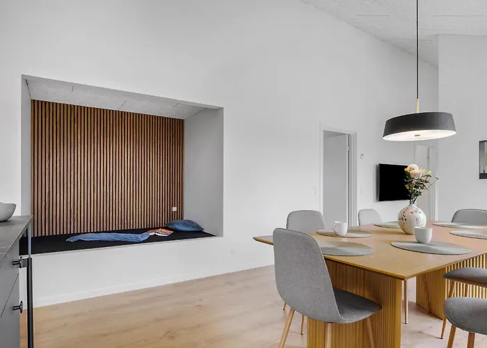 4 Bedroom Stunning In Σπίτι διακοπών *